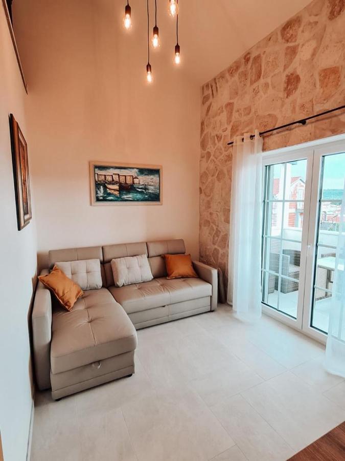 Appartamento Stone House Jezera Esterno foto